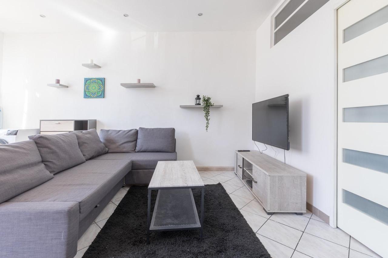 Ideally placed to visit Toulon + Bright flat - Idéalement placé pour visiter Toulon + Lumineux Exterior foto