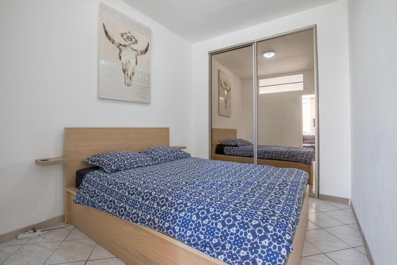 Ideally placed to visit Toulon + Bright flat - Idéalement placé pour visiter Toulon + Lumineux Exterior foto